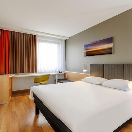 Ibis Hotel Frankfurt Messe West Fráncfort del Meno Exterior foto