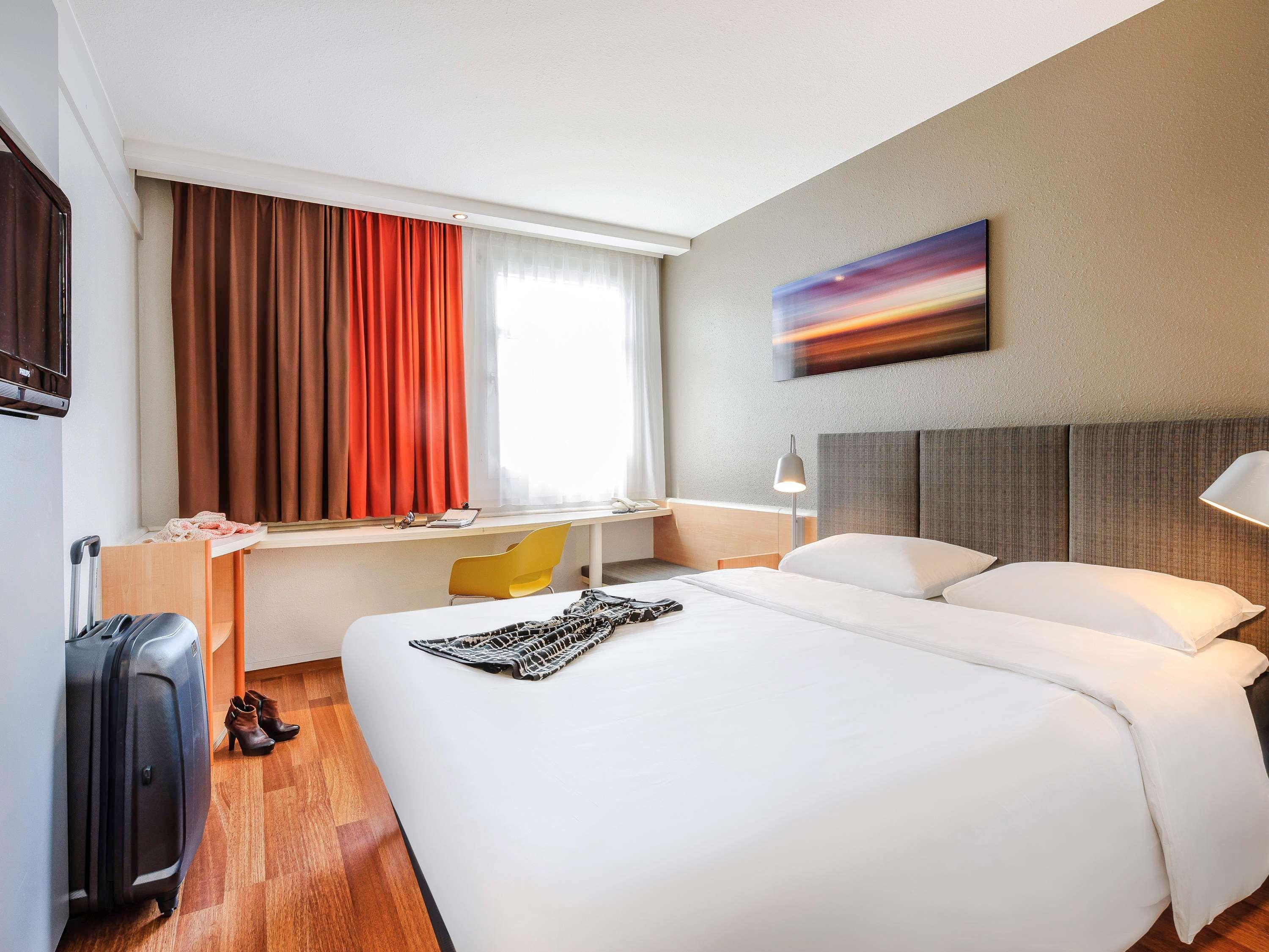 Ibis Hotel Frankfurt Messe West Fráncfort del Meno Exterior foto