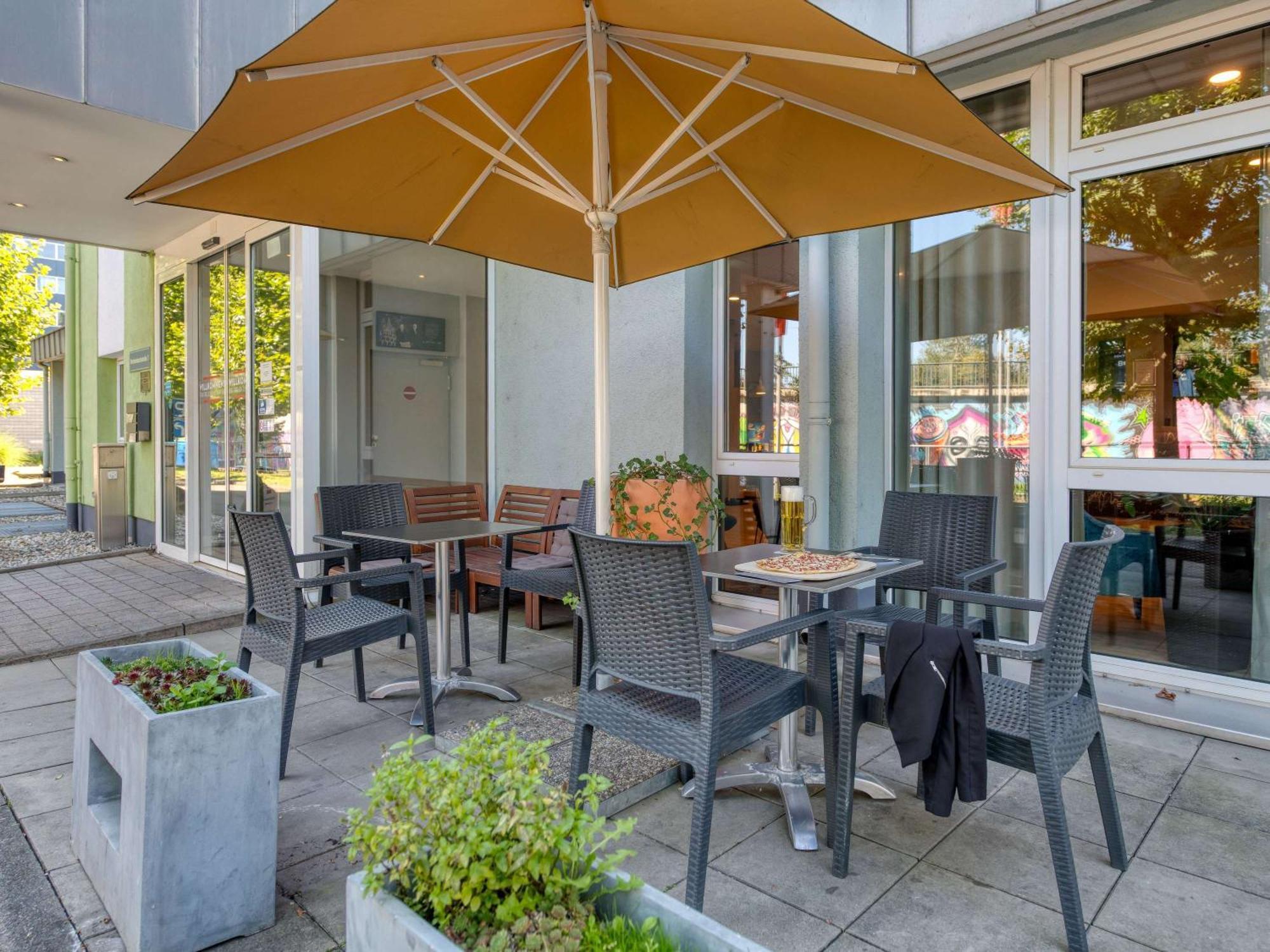 Ibis Hotel Frankfurt Messe West Fráncfort del Meno Exterior foto