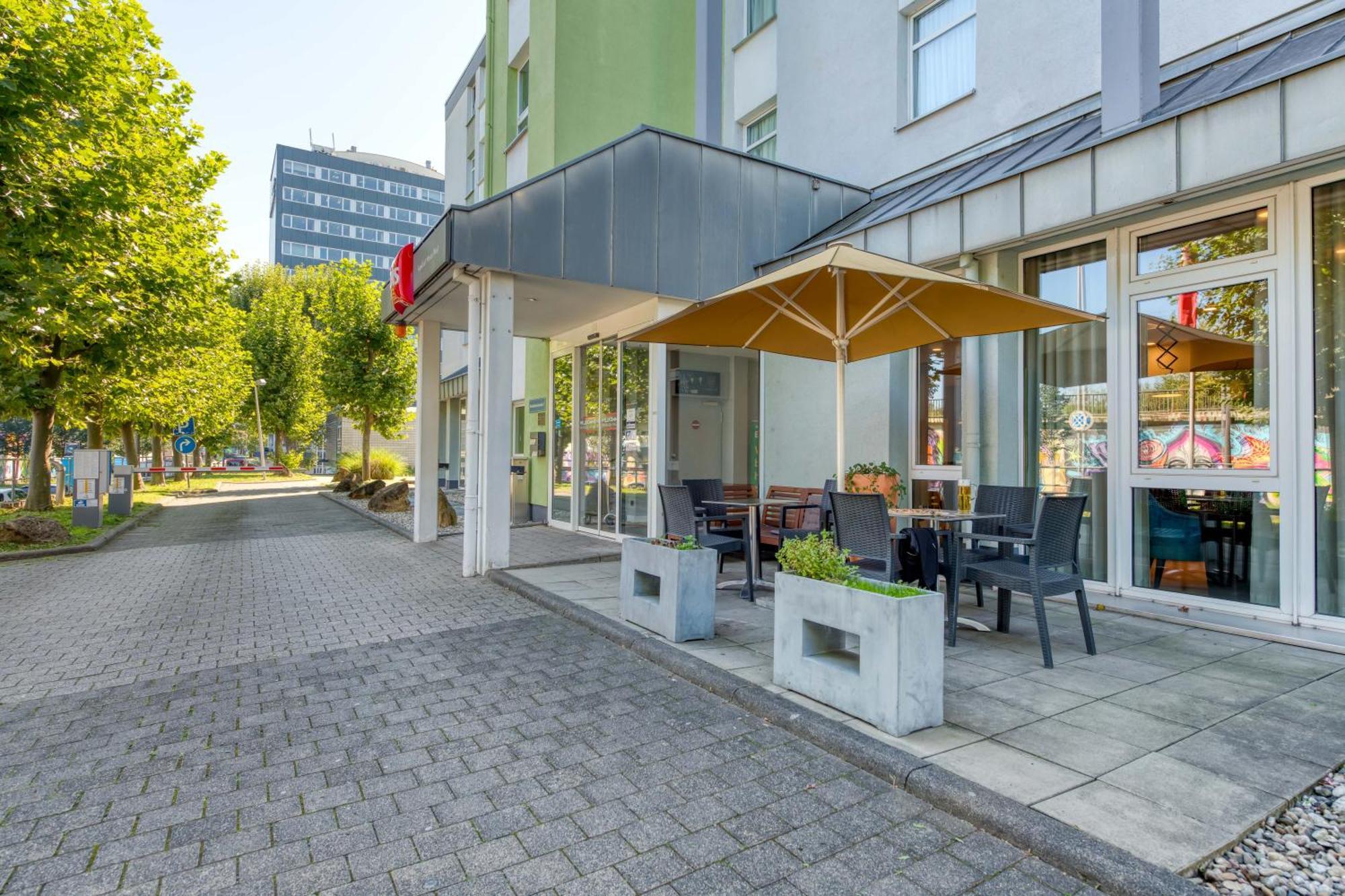 Ibis Hotel Frankfurt Messe West Fráncfort del Meno Exterior foto